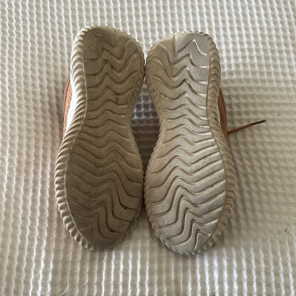 Akk Womens Walking Shoes - Picture 9 of 9